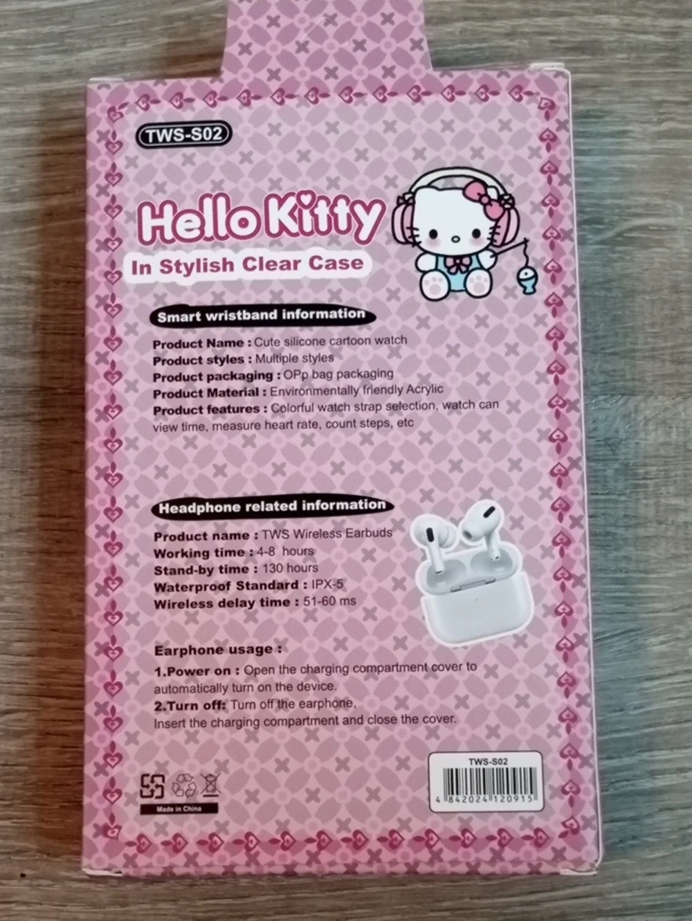 Hello Kitty Pink Earbuds, Charging Case & Matching Smartwatch Strap